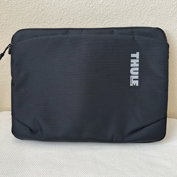 Laptop Tablet Sleeve - Black Nylon - Zipper Closure -Padded - 13.5” x 10” x 1” - Picture 2 of 8